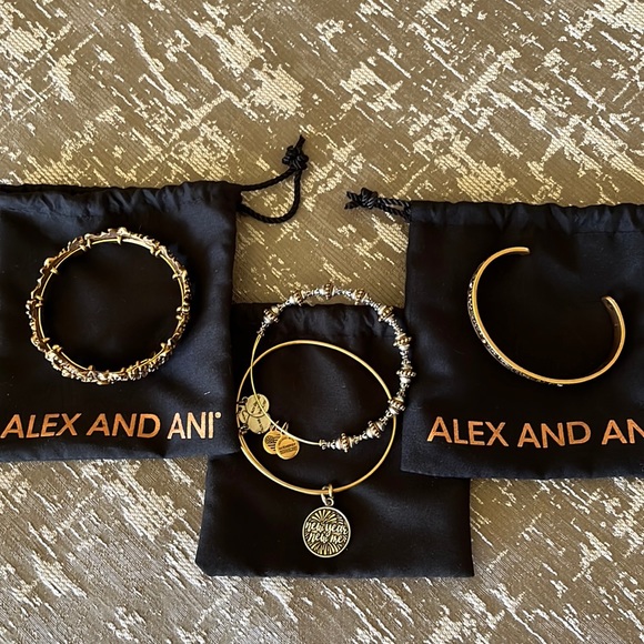 Alex And Ani Bracelets Lot of 4 - Picture 1 of 7